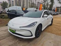IM Motors Zhiji L6 Max Standard Edition - ფოტო 1
