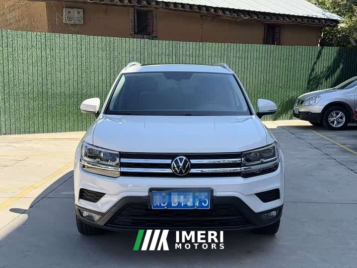 Volkswagen Touareg 280TSI FWD Luxury Edition - автомобиль из Китая