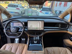 Denza D9 DM-i Smart Drive 1020 Four-Wheel Drive Premium - фото 9