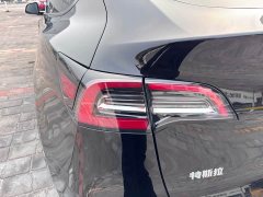 Tesla Model Y Rear-Wheel Drive - ფოტო 16