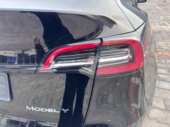 Tesla Model Y Rear-Wheel Drive - ფოტო 17