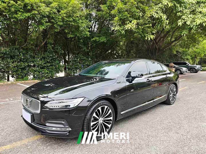 Volvo S90 B5 Intelligent Luxury Edition - ავტომობილი ჩინეთიდან