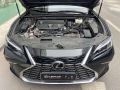 Lexus ES 300h Premium Edition - ფოტო 8
