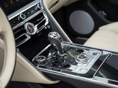 Bentley Flying Spur 4.0T V8 Elegance Edition - ფოტო 15