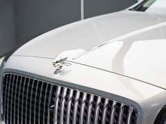 Bentley Flying Spur 4.0T V8 Elegance Edition - ფოტო 4