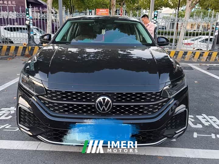 Volkswagen Passat 280TSI Starry Sky Elite
