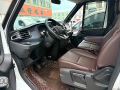 JMC 2.0T 6MT Diesel Short Wheelbase Low Roof Commercial Multi-Purpose Passenger Car 5/6-Seater Split Tailgate - ფოტო 4