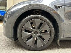 Tesla Model Y Rear-Wheel Drive - ფოტო 6