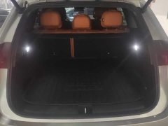 Li Auto L6 Pro - ფოტო 4