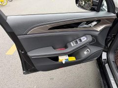 FAW Red Flag H9 2.0T Smart Connected Premium Edition - фото 6