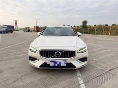 Volvo S60 B4 Smart Luxury Edition - ფოტო 1