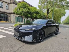 Changan UNI-V 1.5T Premium Sport - ფოტო 1