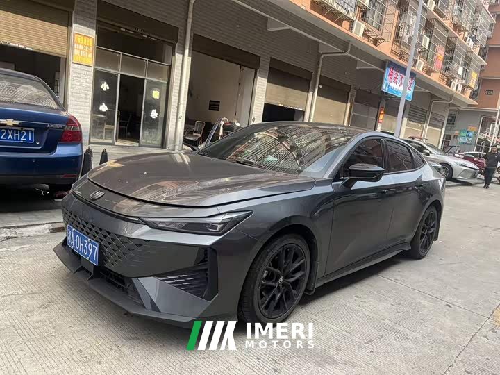 Changan UNI-V 1.5T Premium