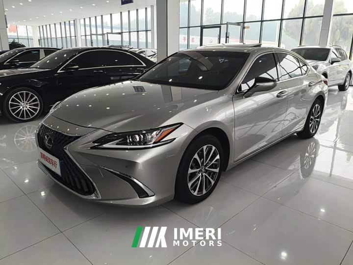 Lexus ES 200 Excellence Edition - ავტომობილი ჩინეთიდან