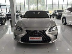 Lexus ES 200 Excellence Edition - ფოტო 2