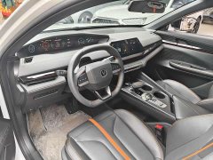 Changan UNI-V 1.5T Premium - ფოტო 4