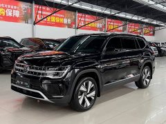 Volkswagen Touareg 330TSI FWD Premium Luxury Edition - photo 1