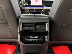Volkswagen Touareg 330TSI FWD Premium Luxury Edition - photo 12