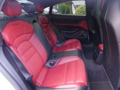 Porsche Taycan - ფოტო 9