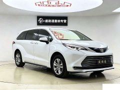 Toyota Sienna 2.5L Hybrid AWD Premium - ფოტო 3