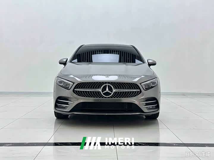 Mercedes-Benz A-Class Facelift A 200 L Sport Sedan Fashion Edition