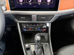 Volkswagen Bora 200TSI DSG Smart Travel PRO - photo 10