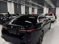 BMW 5 Series 530Li xDrive M Sport Package - photo 9