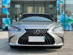 Lexus ES 200 Excellence Edition - ფოტო 2