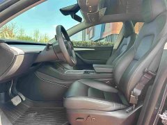 Tesla Model Y Rear-Wheel Drive - ფოტო 5