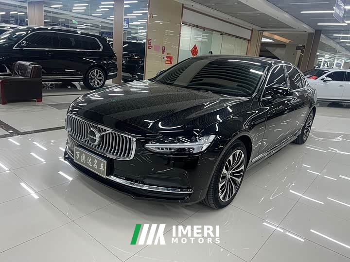 Volvo S90 B5 Intelligent Luxury Edition