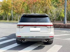 Lincoln Aviator 3.0T V6 AWD Executive - ფოტო 10
