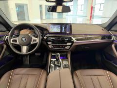 BMW 5 Series 525Li M Sport Package - ფოტო 10