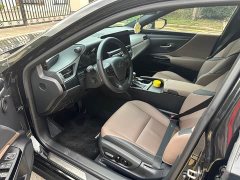 Lexus ES 300h Excellence Edition - ფოტო 7