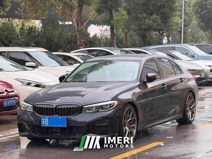 BMW 3 Series 330Li xDrive M Sport Night Edition Package - автомобиль из Китая