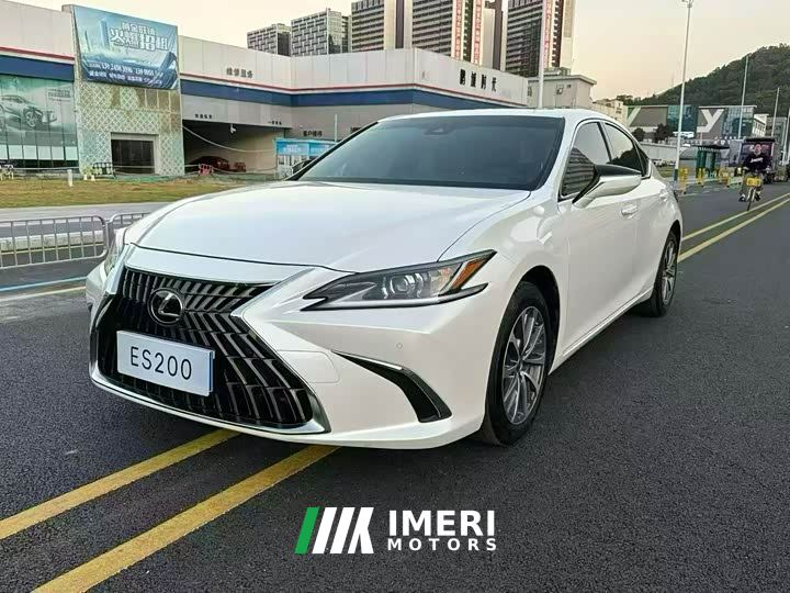 Lexus ES 200 Excellence Edition