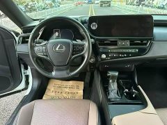 Lexus ES 200 Excellence Edition - ფოტო 5