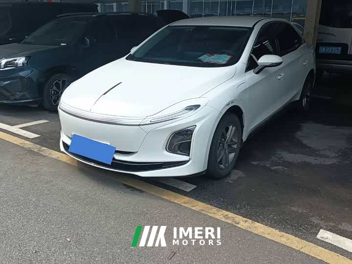 FAW Hongqi E-QM5 500km Taxi Edition