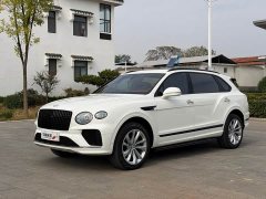 Bentley Bentayga 4.0T V8 Long Wheelbase - фото 1