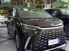 Lexus LM 500h Six-Seat Premium Edition - фото 1