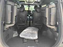 Lexus LM 500h Six-Seat Premium Edition - фото 14