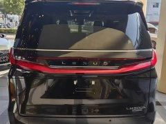 Lexus LM 500h Six-Seat Premium Edition - фото 15