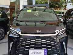 Lexus LM 500h Six-Seat Premium Edition - фото 2