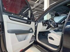 Porsche Cayenne 3.0T Platinum Edition - ფოტო 17