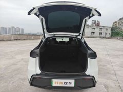 Tesla Model Y Rear-Wheel Drive - фото 17