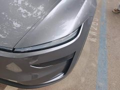 Tesla Model Y Long Range All-Wheel Drive - ფოტო 5