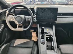 Lynk & Co 03 1.5T DCT Pro - фото 4