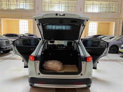 Honda Vezel 1.5L CVT Luxury - ფოტო 15