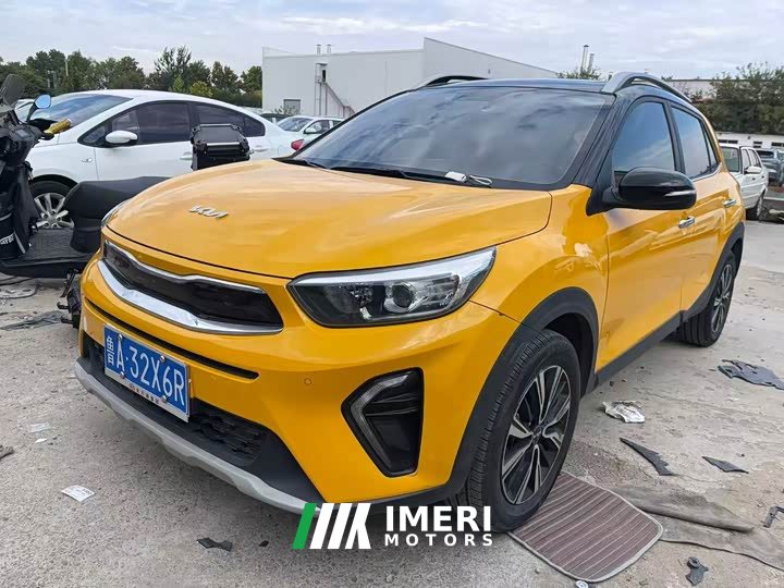 Kia Yipao 1.4L CVT Fun Sunroof Edition - car from China