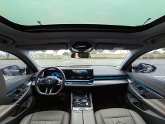 BMW i5 eDrive 35L Luxury Package - photo 4