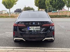 BMW i5 eDrive 35L Luxury Package - photo 8